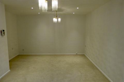 1 bedroom flat to rent, Birnbeck Court, Finchley Road, London, NW11