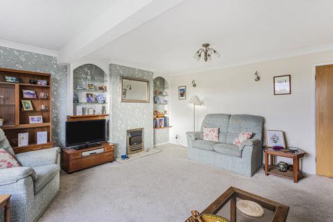 103 Stratton Road, Sunbury-on-thames, TW16 6PG