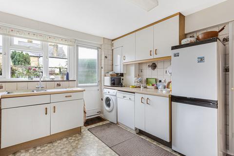 103 Stratton Road, Sunbury-on-thames, TW16 6PG