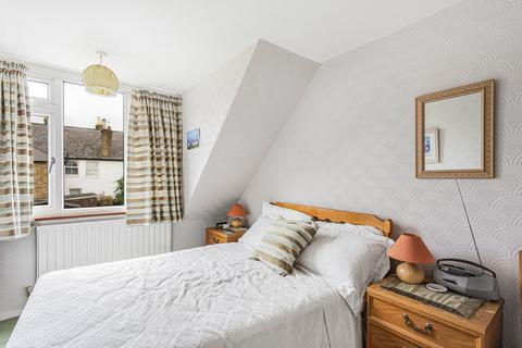 103 Stratton Road, Sunbury-on-thames, TW16 6PG