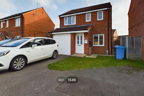 3 bedroom detached house to rent, 20 Hyde Park Road Kingswood Hull HU7 3AW