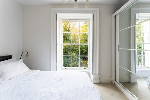 Flat 11, Grove House Cornwallis Grove, Bristol, BS8 4DE