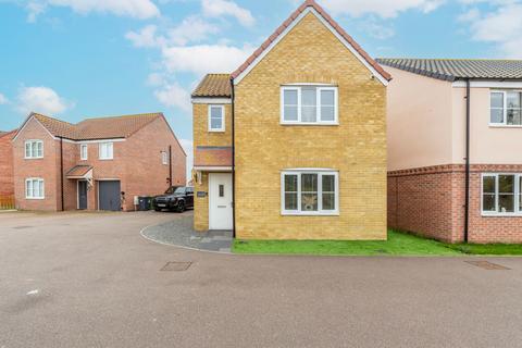 3 bedroom detached house for sale, Parfitt Road, Bradwell