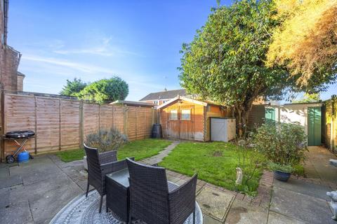 3 bedroom end of terrace house for sale, Oakwood, Partridge Green, RH13