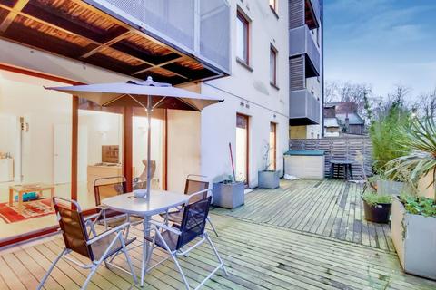 2 bedroom apartment to rent, Naylor Building West, Assam Street, Aldgate E1