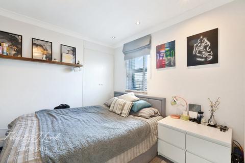 1 bedroom apartment for sale, Lansdowne Lane, London