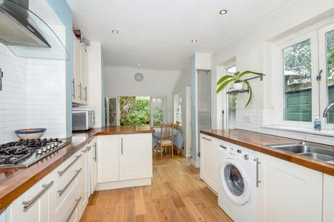 4 bedroom house to rent, Lorrimore Road Kennington SE17