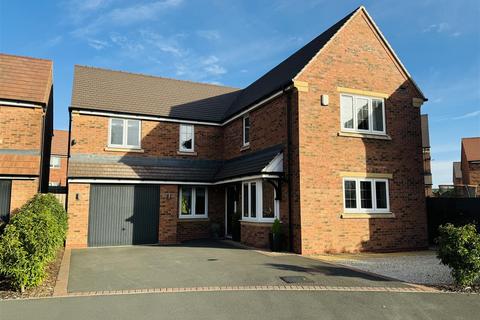 4 bedroom detached house for sale, Barry Close, Radcliffe On Trent, Nottingham