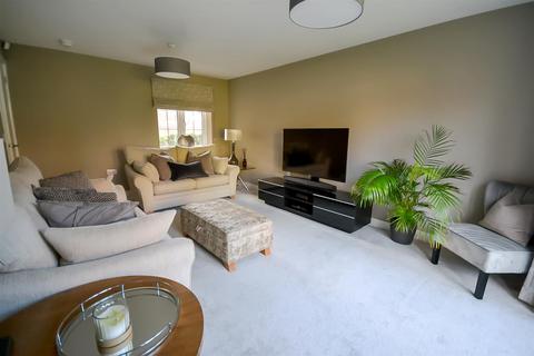 13 Barry Close, Radcliffe On Trent, Nottingham, NG12 1DY