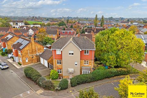 6 bedroom detached house for sale, Waterson Vale, Chelmsford, CM2