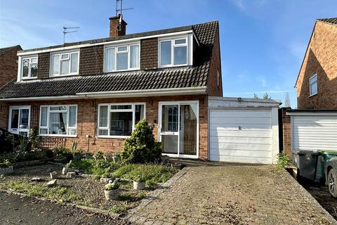 3 bedroom semi-detached house for sale, Hadrians Walk, Alcester