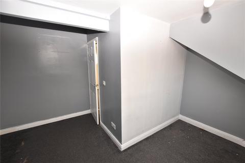 60 Harlech Road, Leeds, LS11 7DG