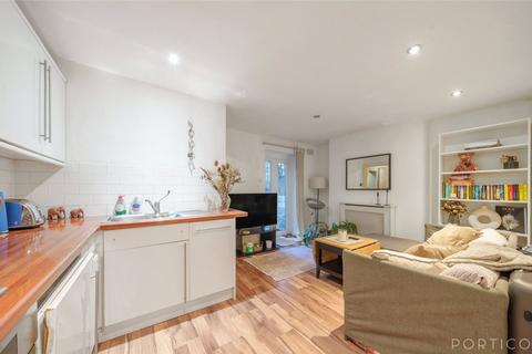 1 bedroom apartment for sale, Medwin Street, London