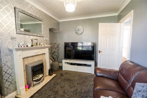 3 bedroom semi-detached house to rent, Chelmsford Avenue, Grimsby, North East Lincolnshire, DN34