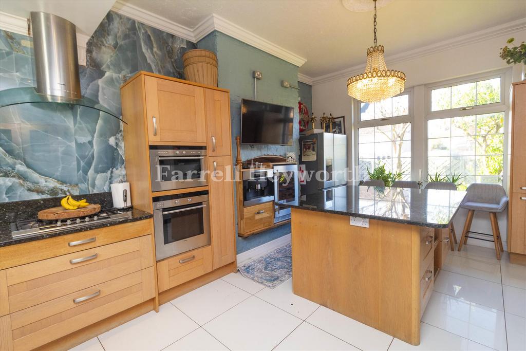 Kitchen 3