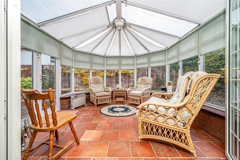 8 Glenfield, Carnock, Dunfermline, KY12 9JW
