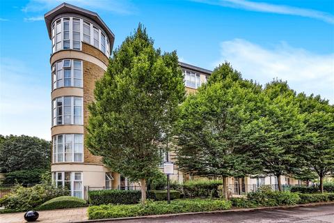 2 bedroom apartment to rent, Melliss Avenue, Richmond