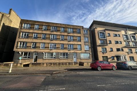 2 bedroom flat to rent, Wellshot Road, Tollcross, Glasgow, G32