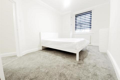 1 bedroom flat to rent, Belsize Road, South Hampstead