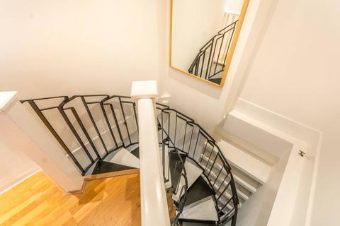 2 bedroom flat for sale, Bell Street, Baker Street, London, NW1