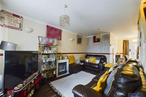 2 bedroom house for sale, Mariners Walk , Erith, Kent