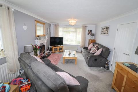 4 bedroom detached house for sale, Lulworth Close, Hayling Island