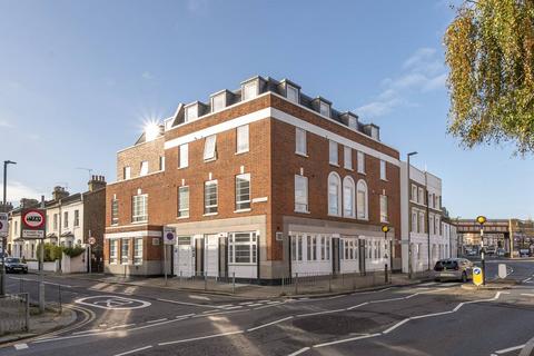 2 bedroom flat for sale, 229 Putney Bridge Road, London SW15