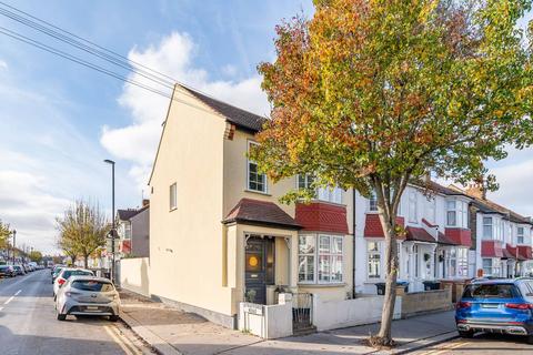 4 bedroom end of terrace house for sale, Richmond Road, Thornton Heath, CR7