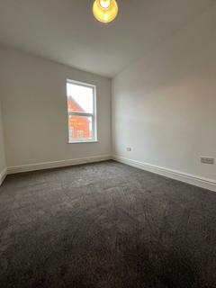 2 bedroom maisonette to rent, Newton Drive, Blackpool, Lancashire