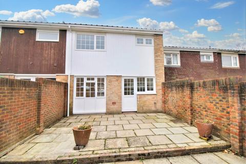 3 bedroom terraced house for sale, Mowbray Drive, Bewbush RH11