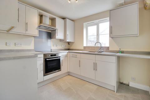 3 bedroom end of terrace house for sale, Caradon Walk, Swindon, SN25