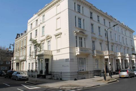 2 bedroom flat to rent, Gloucester Street, Pimlico, London, SW1V