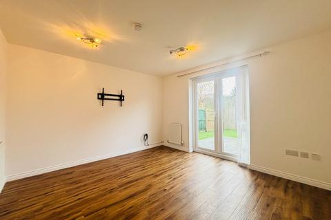 2 bedroom terraced house to rent, Cyril Crescent, Paisley, Renfrewshire, PA1