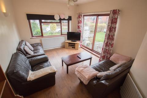 4 bedroom detached house to rent, Becketts Park Drive, Headingley, Leeds, LS6 3PL