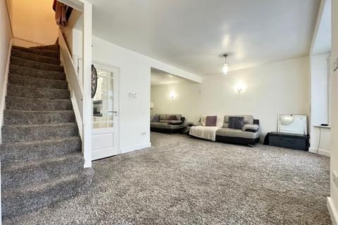 3 bedroom terraced house for sale, Yoxley Drive, Ilford