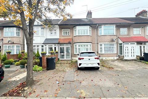 3 bedroom terraced house for sale, Yoxley Drive, Ilford