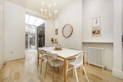 4 bedroom terraced house to rent, Anley Road, London W14