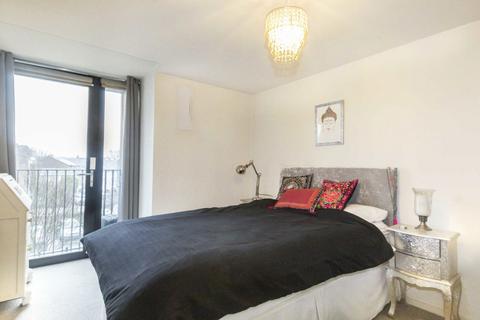 1 bedroom flat to rent, Great West Road, London W6