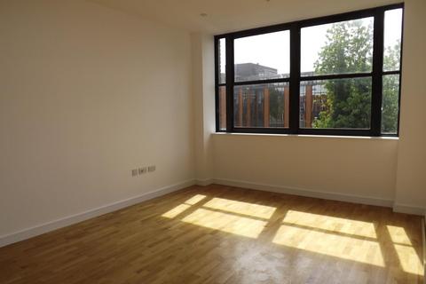 1 bedroom flat to rent, Eastern Road, Romford, Essex, RM1