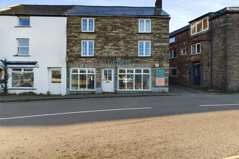 Retail property (high street) to rent, Wadebridge