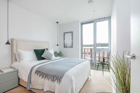 1 bedroom flat for sale, Downs Road, London E5