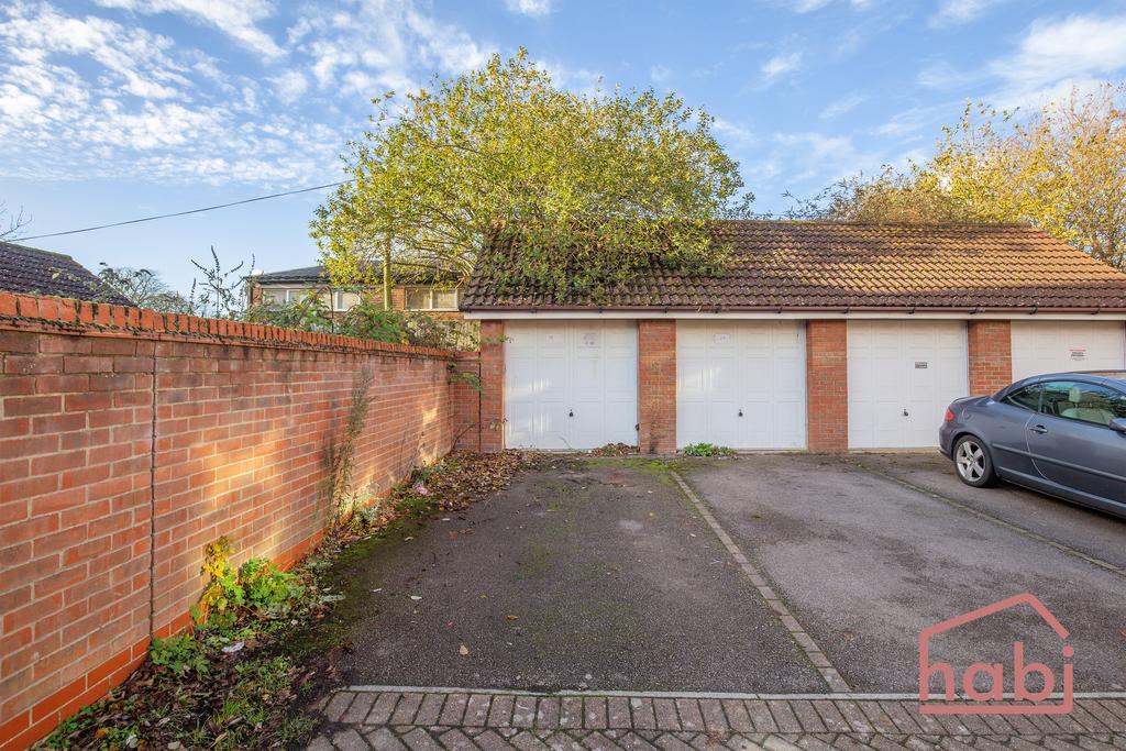 Garage 1