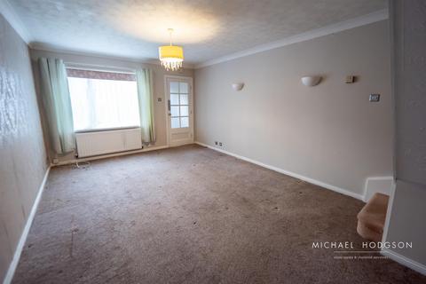 2 bedroom terraced house to rent, Kestrel Square, Downhill, Sunderland