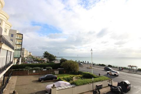 2 bedroom flat to rent, Marine Parade, Brighton BN2