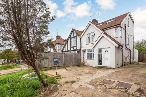 3 bedroom semi-detached house for sale, Great North Way, London NW4