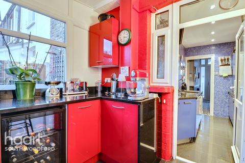 34 Waverley Road, London, E18 1HX
