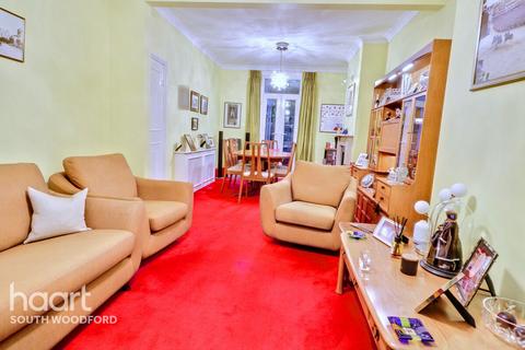 34 Waverley Road, London, E18 1HX