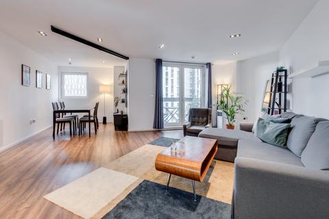 2 bedroom flat for sale, City Tower, 3 Limeharbour, London