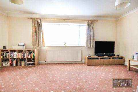 1 bedroom apartment to rent, Wick Drive, Wickford