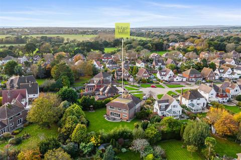 4 bedroom detached house for sale, Ashurst Close, Goring-By-Sea